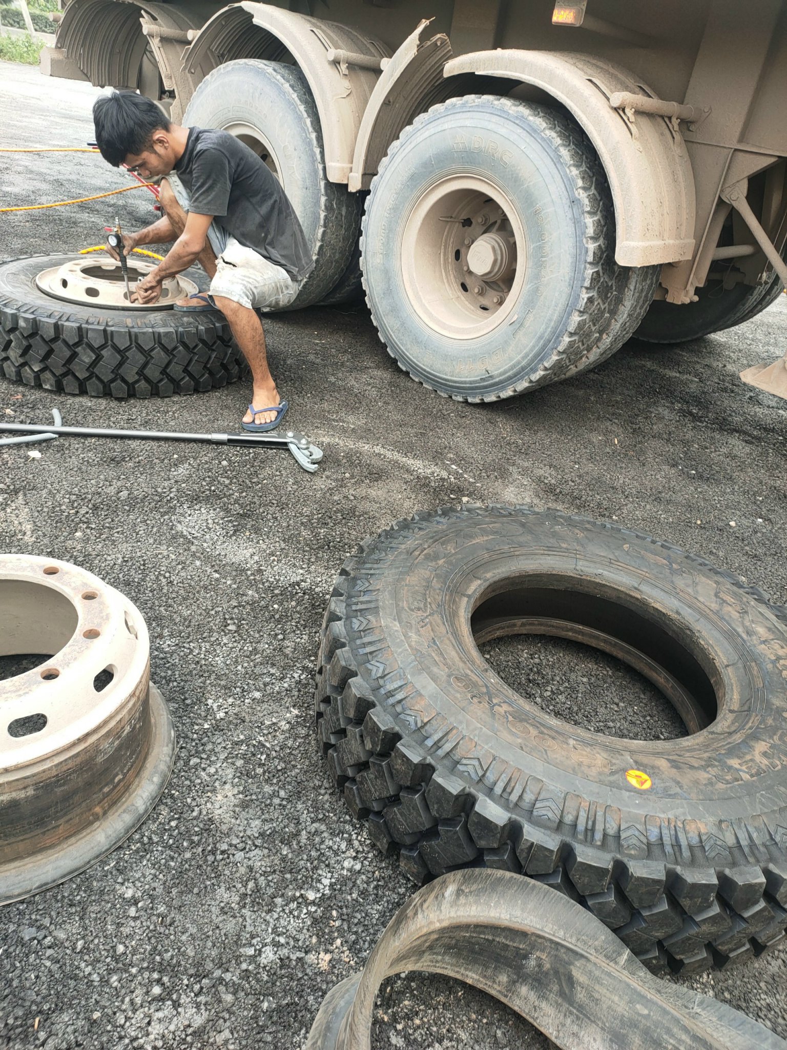 lốp xe tải giá rẻ