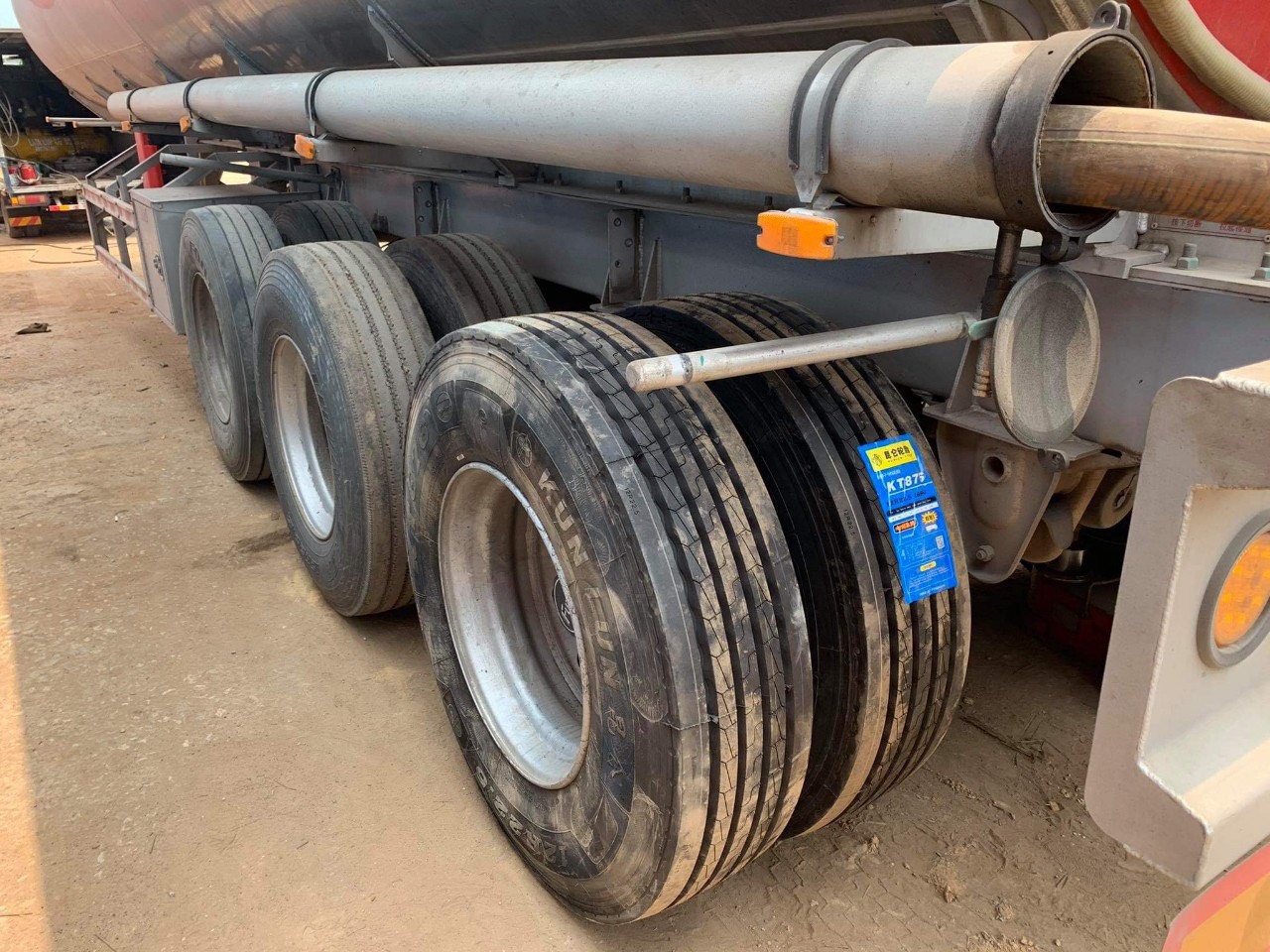 lốp xe tải giá rẻ