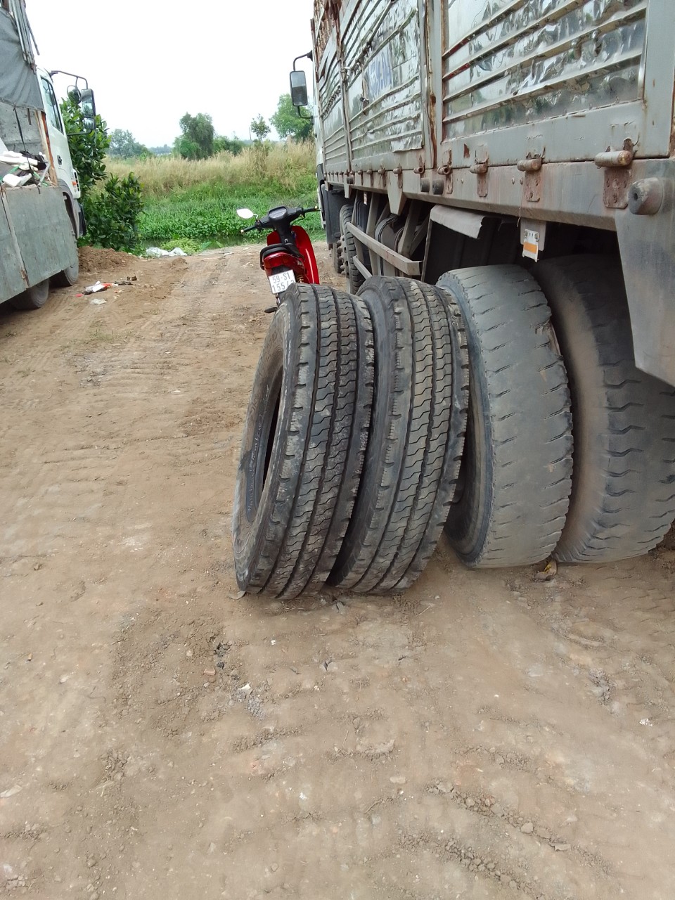 thay lốp xe lưu động