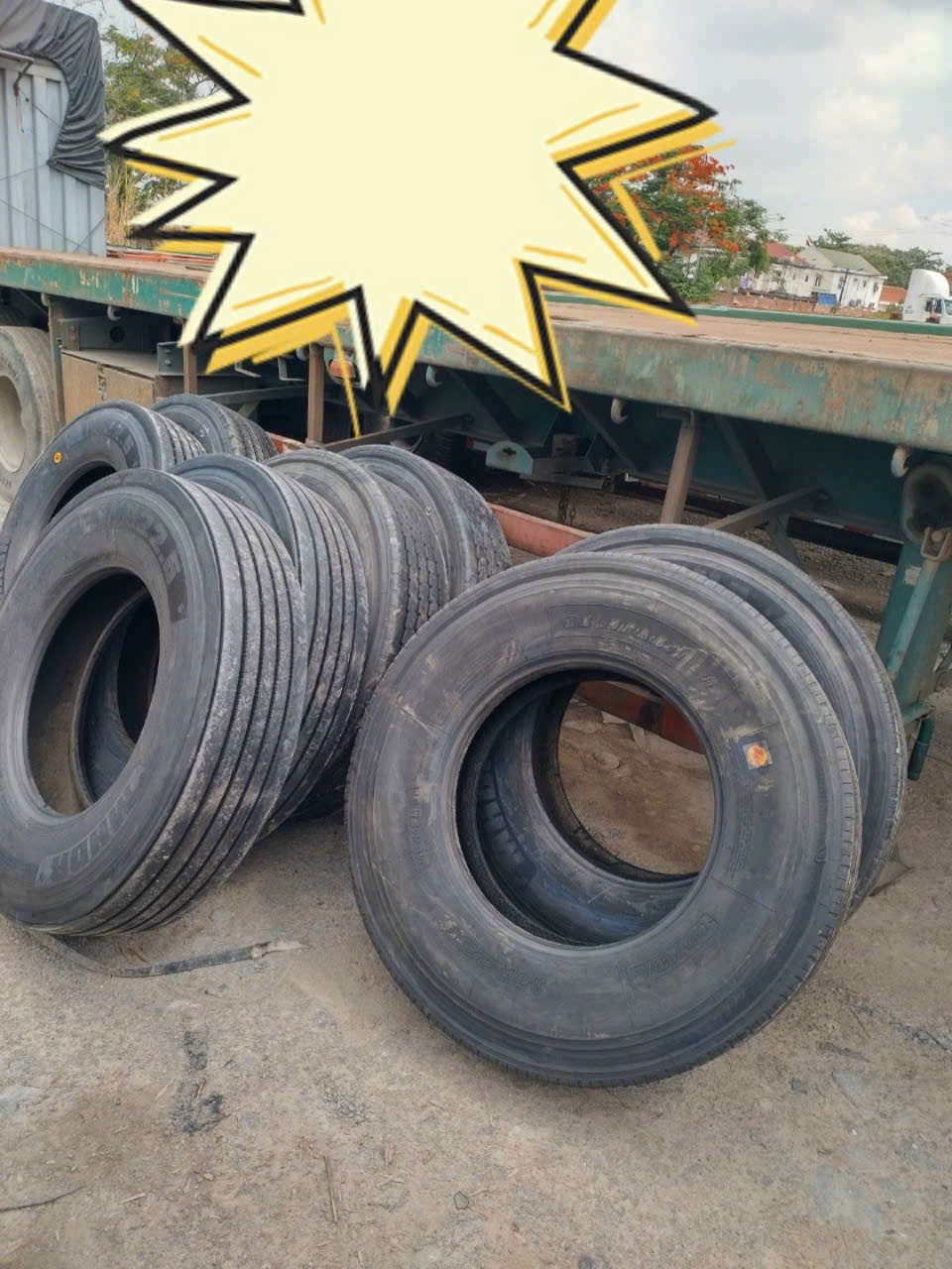 lốp dán container