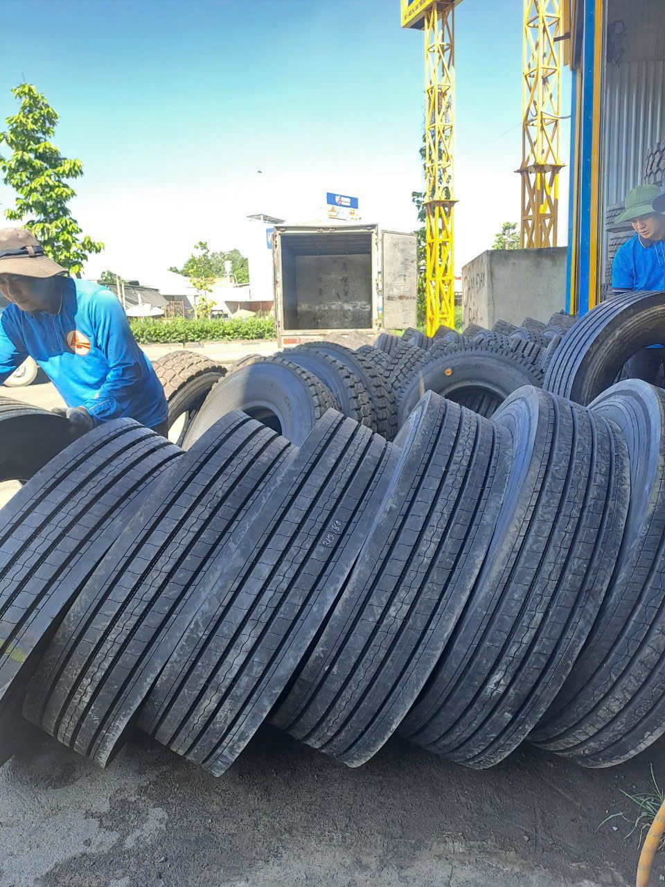 cơ sở gia công lốp dán ninh thuận