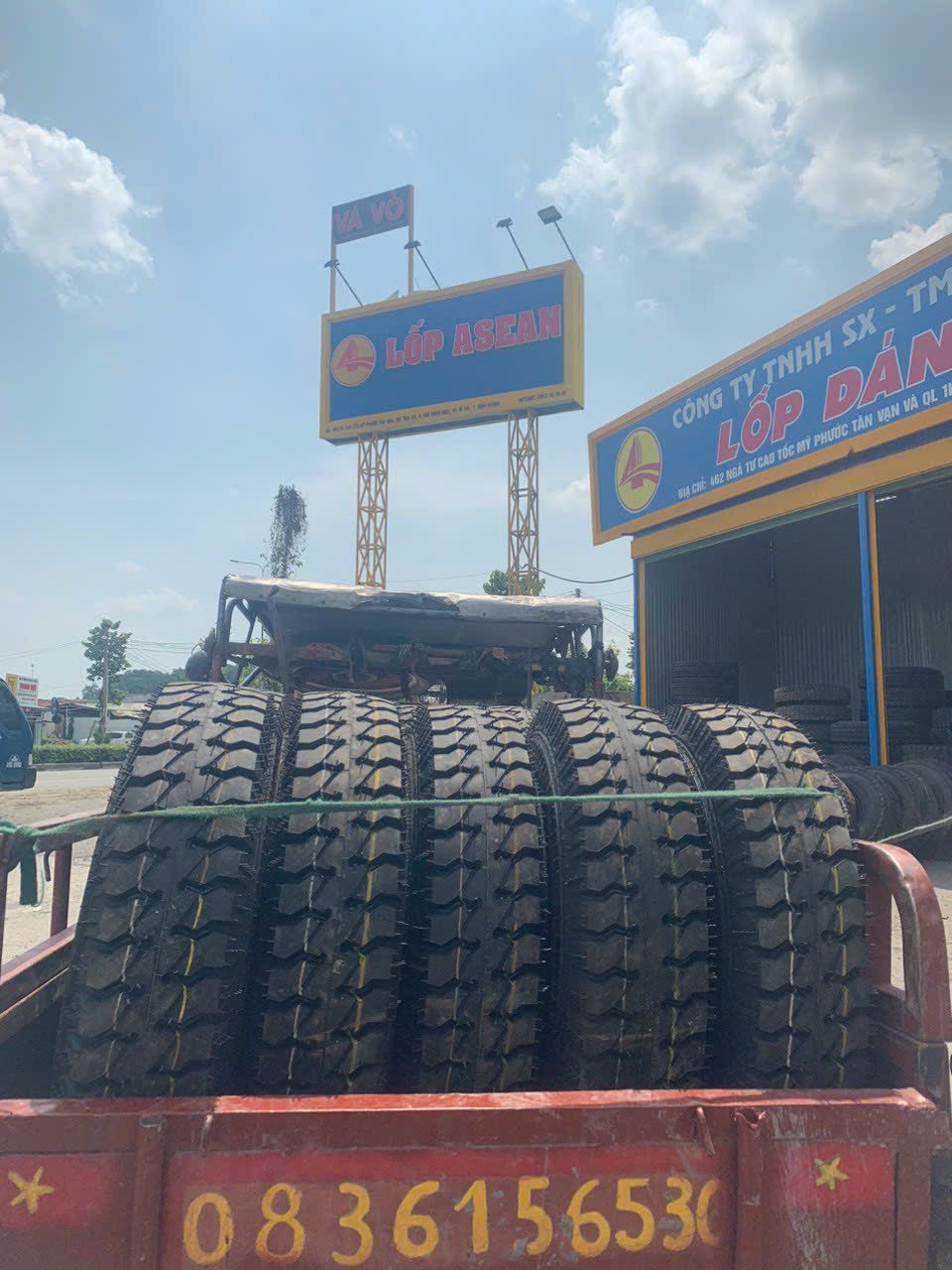 lốp dán container