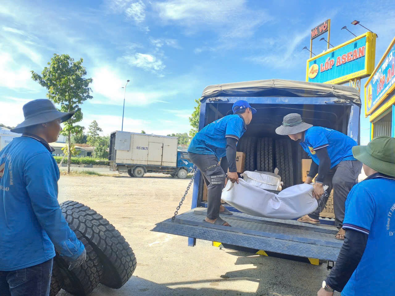 săm lốp xe tải bình dương