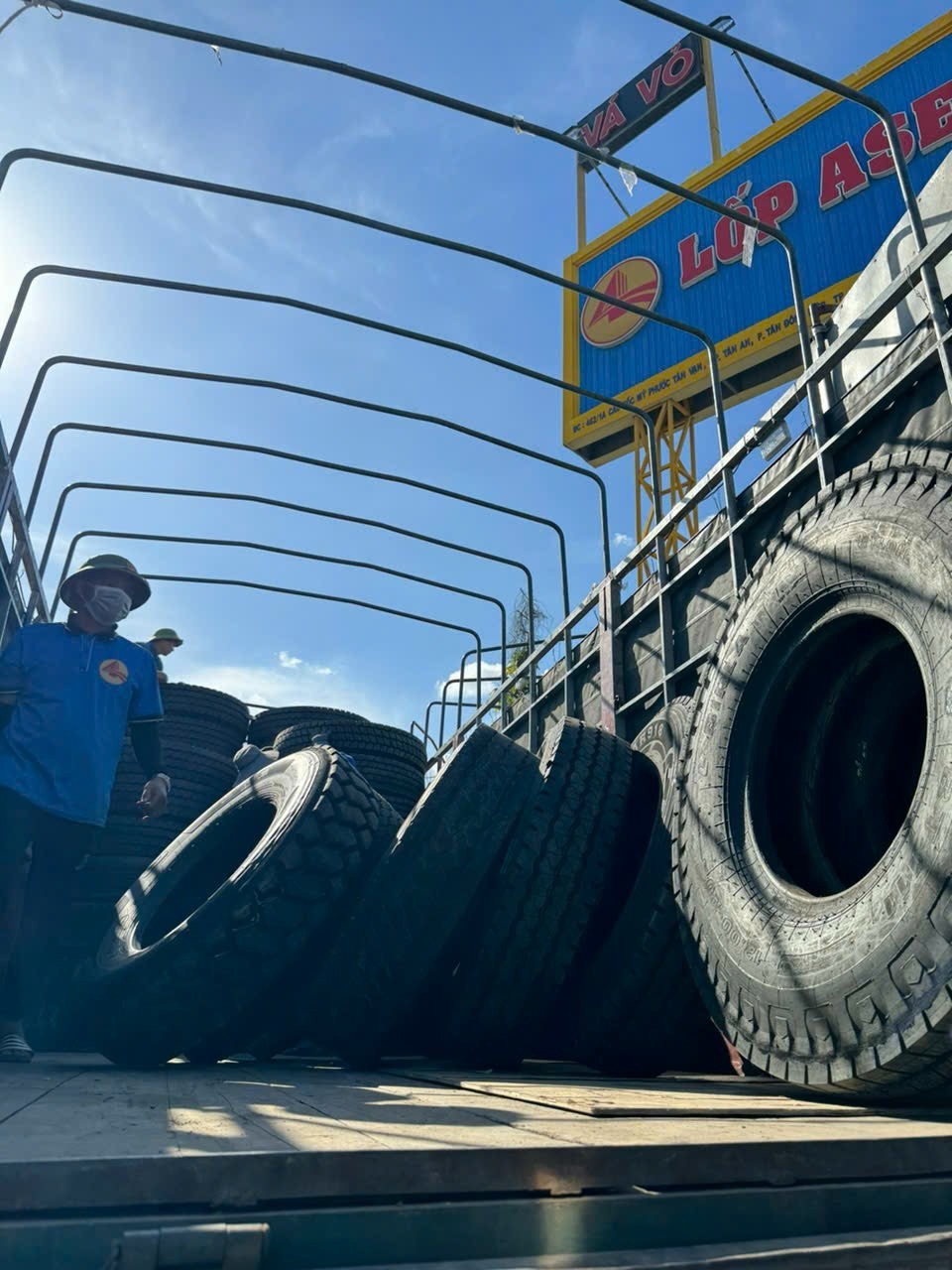 lốp dán uy tín giá rẻ