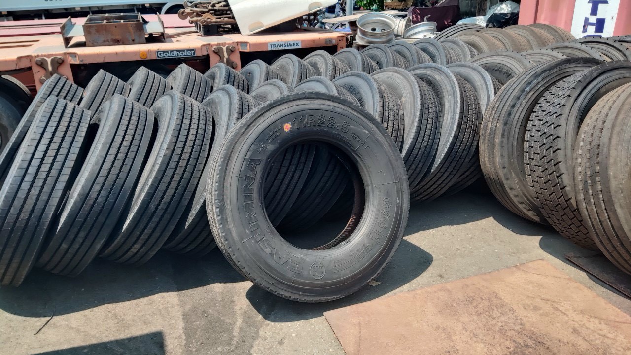 Mua lốp dán xe tải online giá rẻ