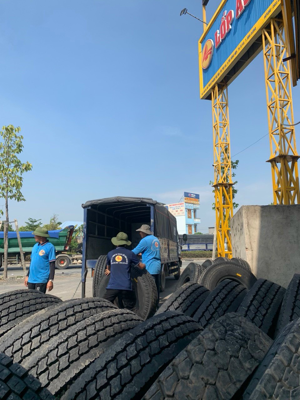 cung cấp lốp xe tải isuzu giá rẻ