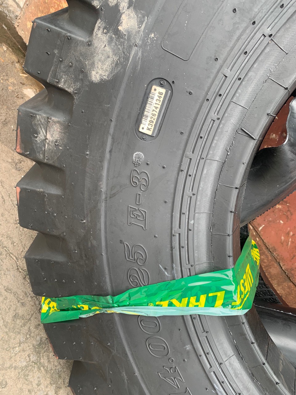 Cung cấp, phân phối lốp West Lake 14.00-25 CL735 gai bệt chuyên chạy hầm mỏ