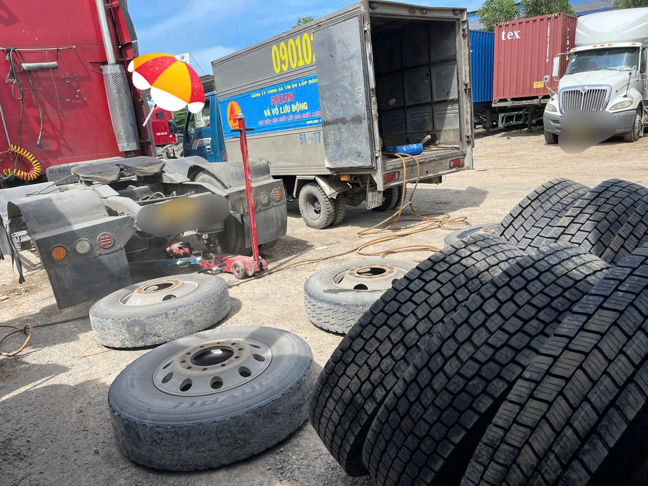 dịch vụ vá vỏ lưu động bình dương