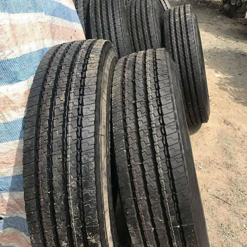 chuyên bán lốp dán 11r22.5 dung cho xe tải - xe ben - xe container