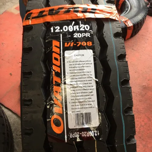 Lốp bố kẽm Ovation gai xuôi 12.00R20 VI-708