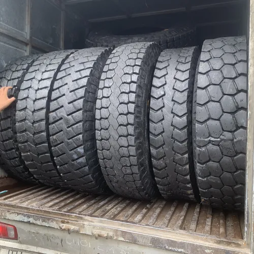 Lốp dán bố kẽm 10.00R20 gai ngang chạy công trình