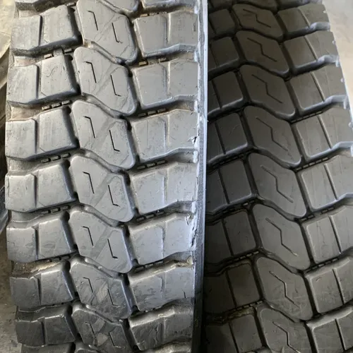 Lốp dán bố vải 11.00-20 gai ngang chạy công trình