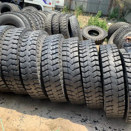 Lốp dán bố vải 12.00-20 gai ngang chạy công trình