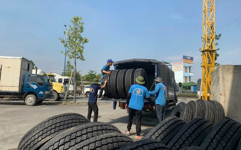 Lốp xe ô tô loại nào tốt