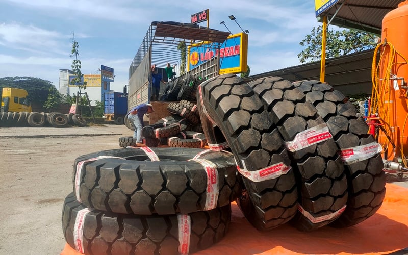 Lốp xe ben gai ngang giá rẻ