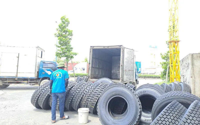 Lốp xe ô tô giá rẻ