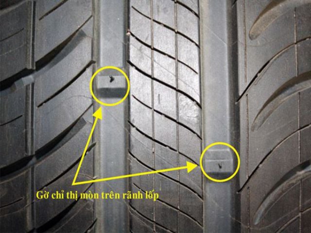 Lốp xe mòn có ảnh hưởng đến khoảng cách phanh không?