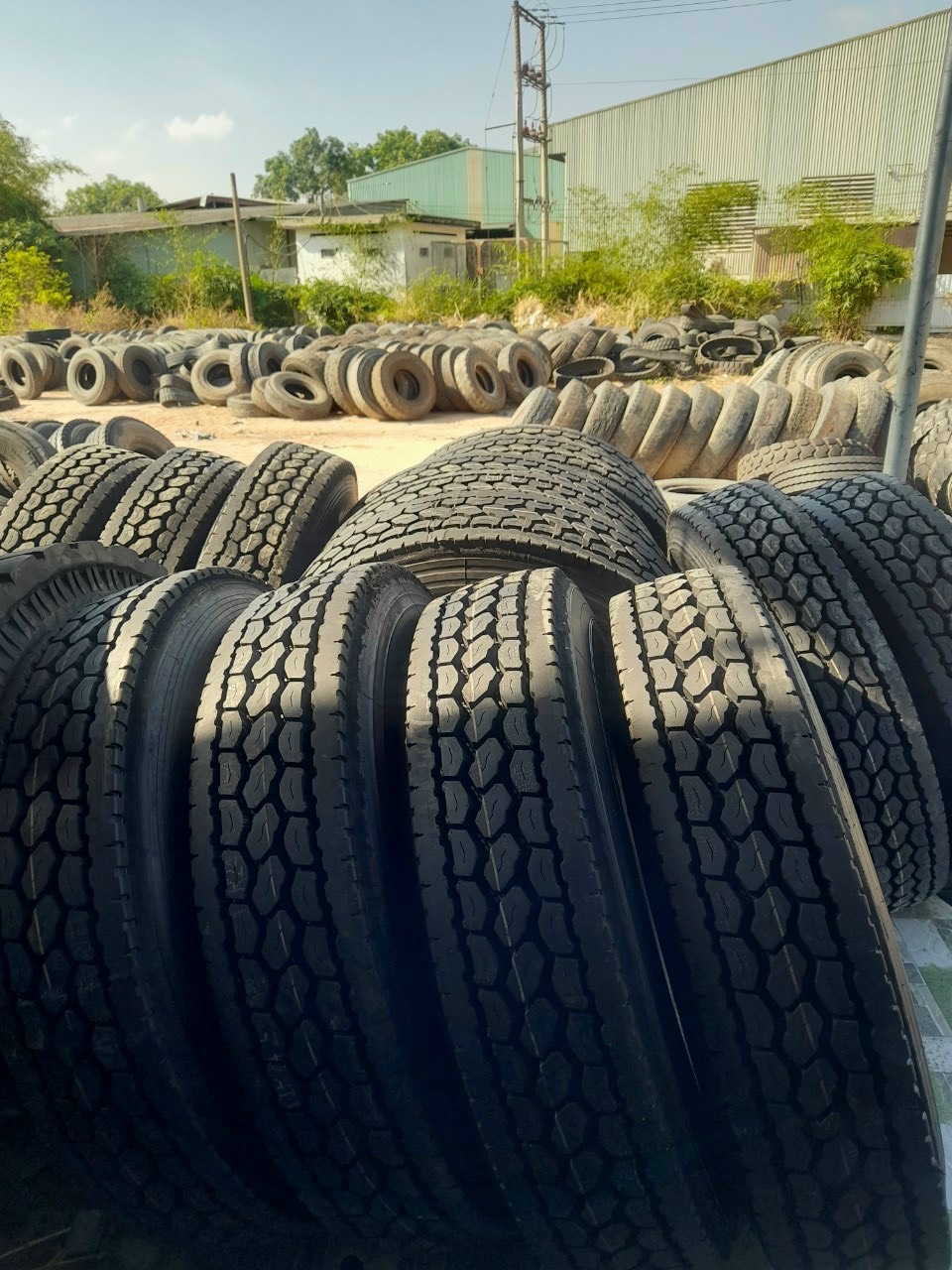 Lốp Dán Asean cung cấp lốp xe tải Isuzu giá rẻ