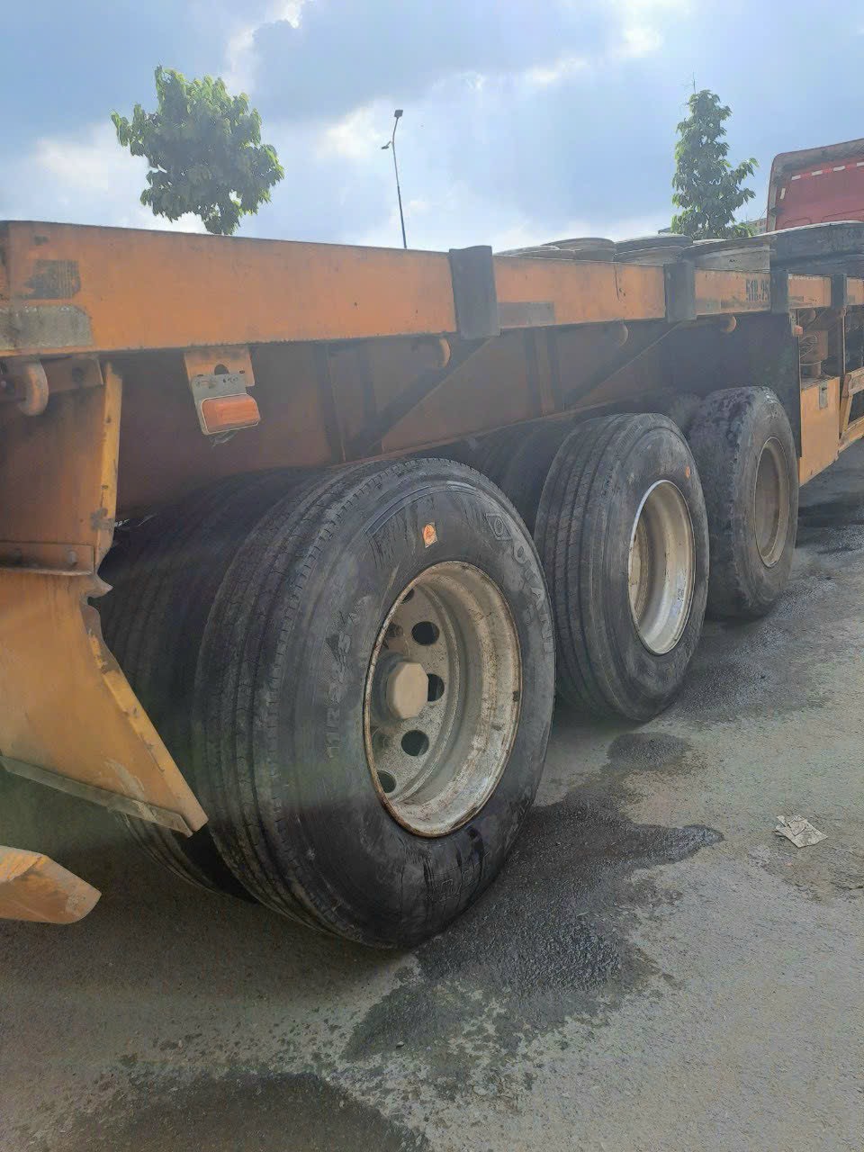 lốp xe container 11R22.5 tại Bình Dương - TPHCM