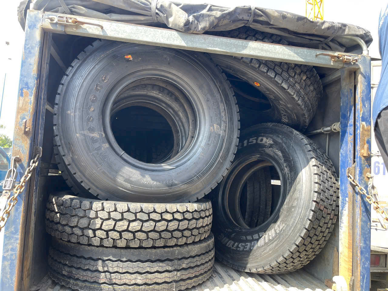 lốp xe tải giá rẻ tại Bình Dương - TPHCM