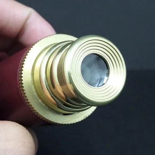 Ống nhòm Tasco cướp biển