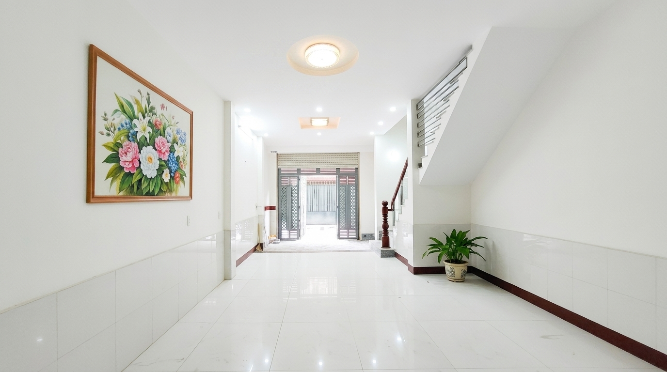 Nhà nguyên căn quận 12 3 tầng, hẻm xe hơi thông thoáng, dọn vào ở ngay. Nhà nguyên căn quận 12 3 tầng, hẻm xe hơi thông thoáng, dọn vào ở ngay.