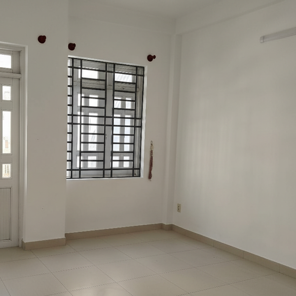 Nhà 2 TẦNG- 66m2- Hẻm 5m thông, gần Dương Thị Mười, giá chỉ 4,x Tỷ- Bán Nhà nguyên căn Quận 12!