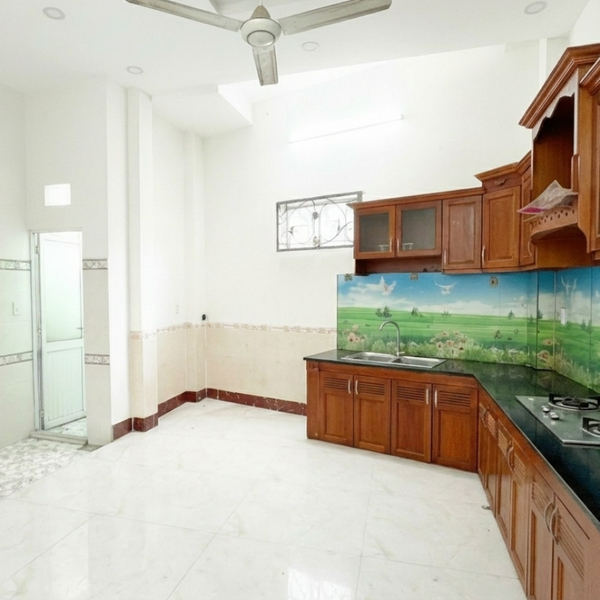 🏡 3 Tầng- DTSD 180m2- HXH – 5 tỷ nhỉnh- Giáp GÒ VẤP- Nhà Nguyên Căn Quận 12.