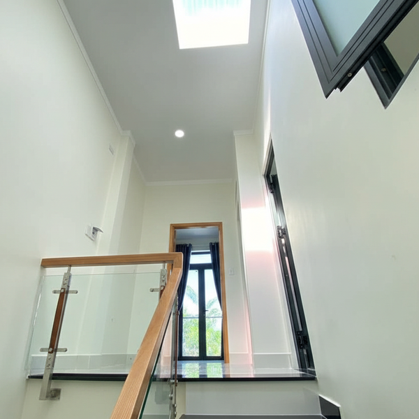 Nhà mới 3 tầng- Mặt tiền 5m- 4 Tỷ nhỉnh- Hẻm xe Tải- Bán nhà nguyên căn Quận 12!