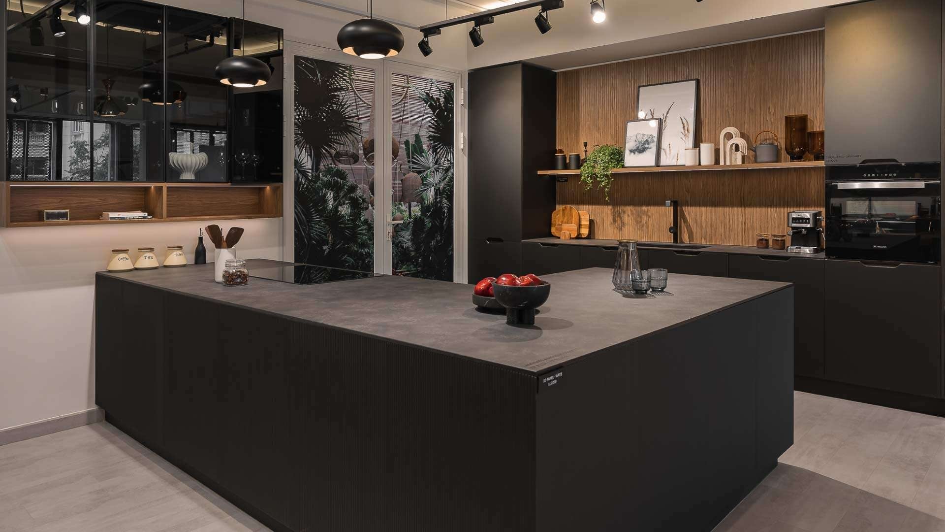 Gi&aacute; tủ bếp gỗ An Cường bao nhi&ecirc;u? So s&aacute;nh Acrylic v&agrave; Laminate chi tiết
