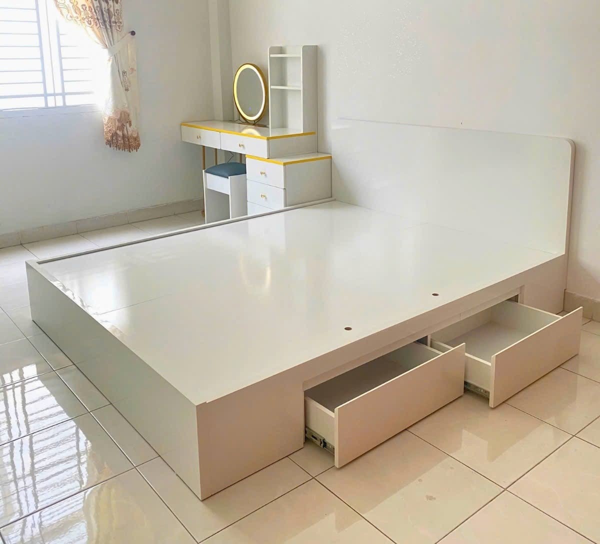 Mua giường gỗ c&ocirc;ng nghiệp c&oacute; ngăn k&eacute;o ở đ&acirc;u gi&aacute; xưởng, chất lượng? 