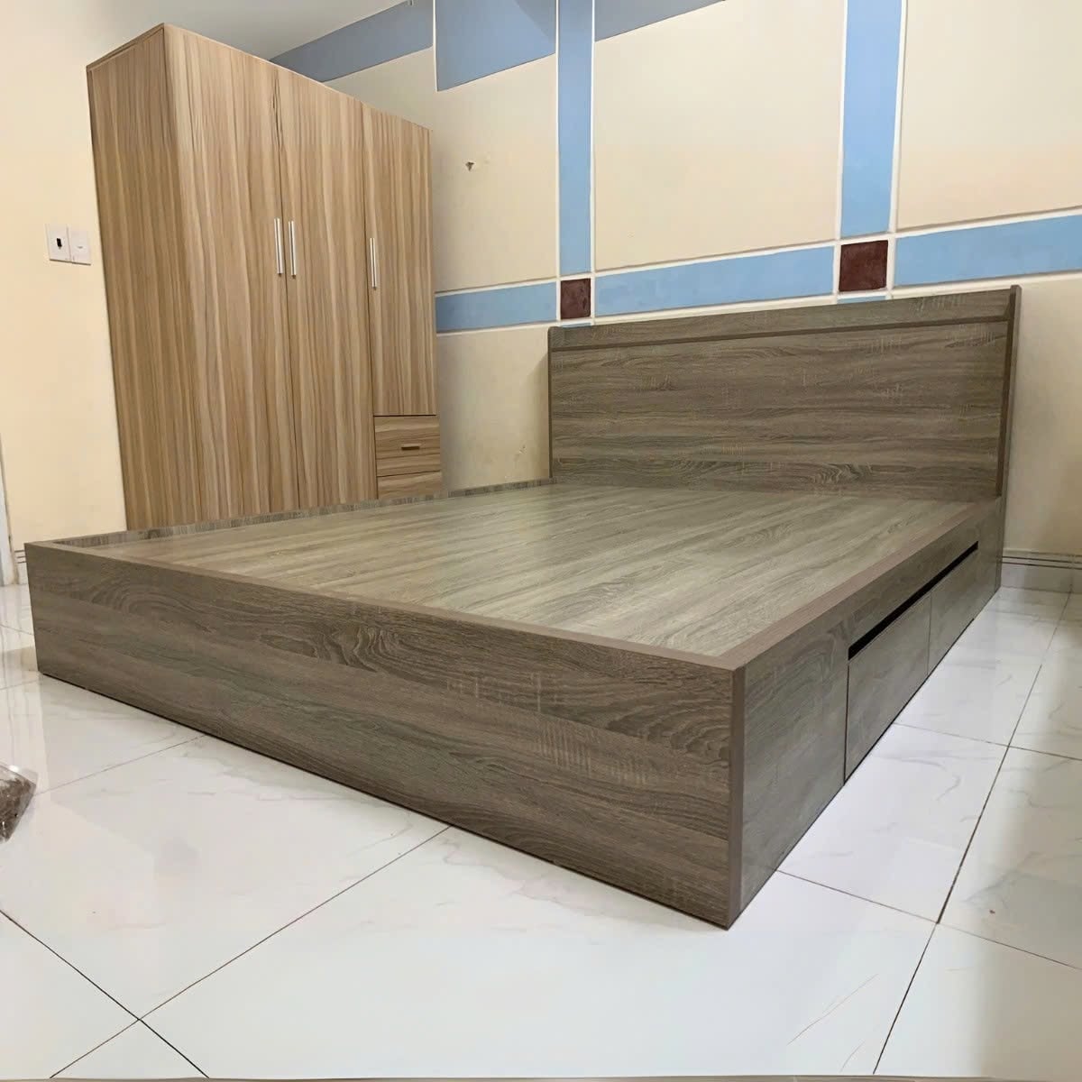 N&ecirc;n mua giường ngủ gỗ loại n&agrave;o? Kinh nghiệm chọn mẫu đẹp, bền, gi&aacute; hợp l&yacute;
