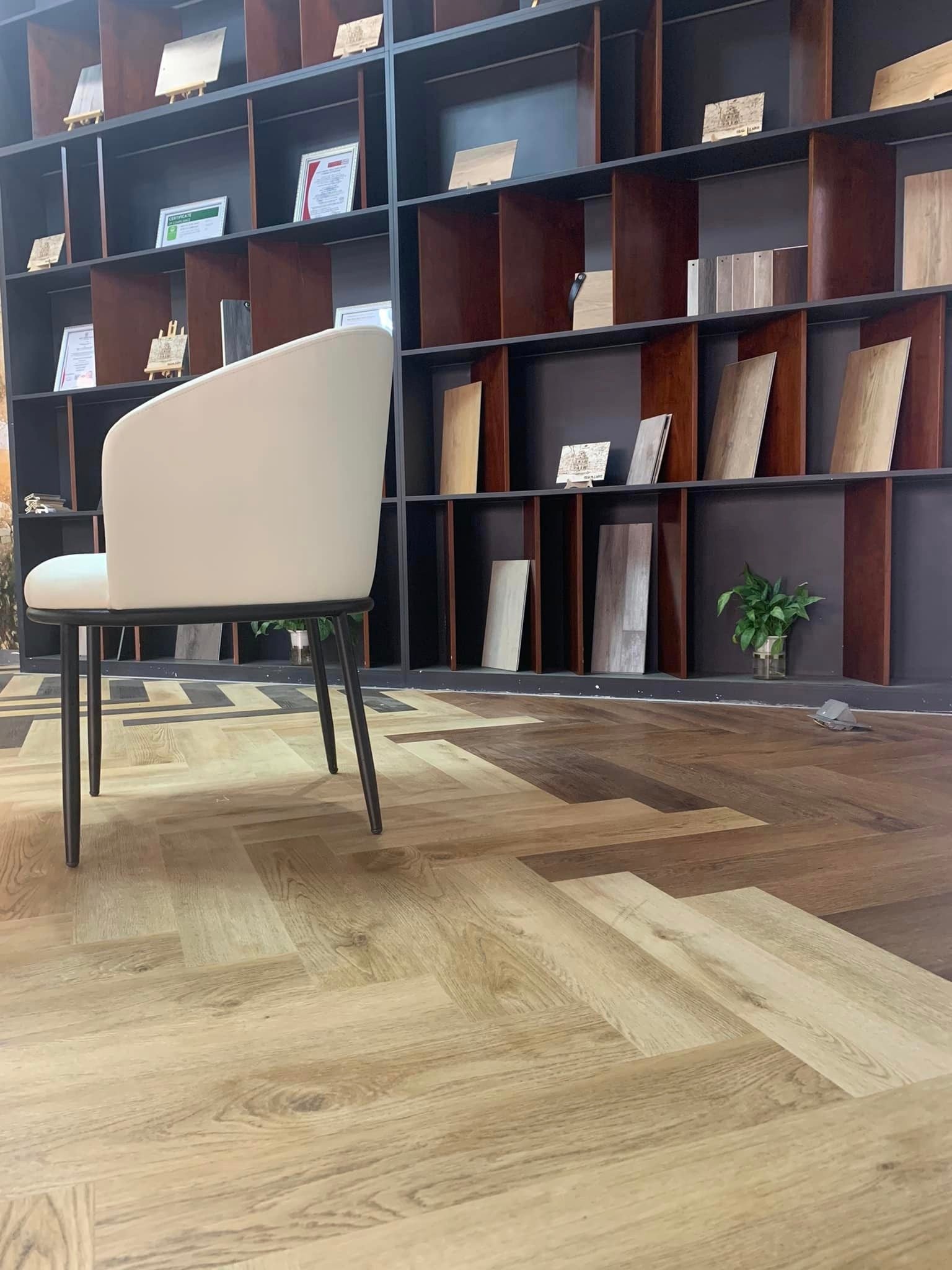 S&agrave;n gỗ xương c&aacute; An Cường l&agrave; g&igrave;? Kinh nghiệm chọn loại ph&ugrave; hợp cho mọi kh&ocirc;ng gian