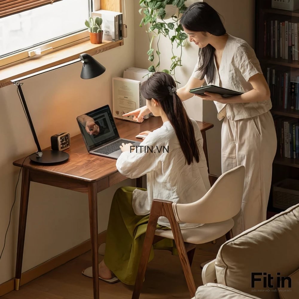 B&agrave;n Laptop