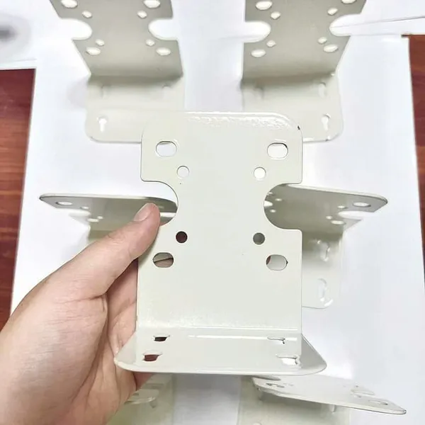 Giá Treo Cốc Lọc Nước Sơn Tĩnh Điện