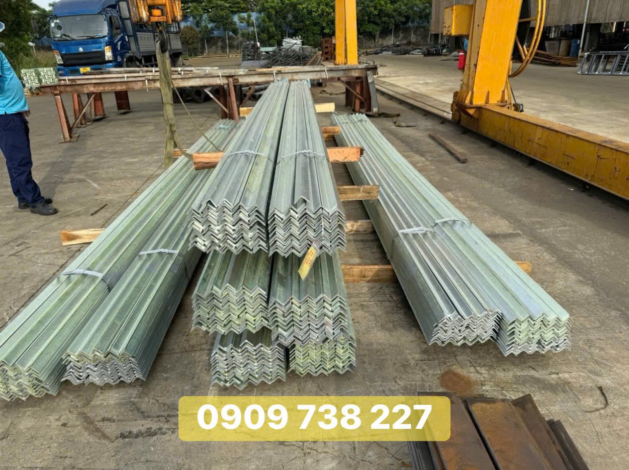 giá thép V40 mới nhất