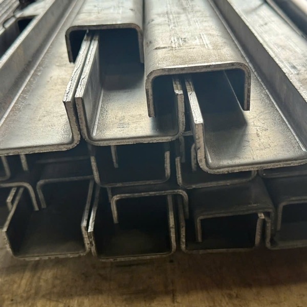 THÉP HÌNH U100*43*3*4.5*6M AN KHÁNH