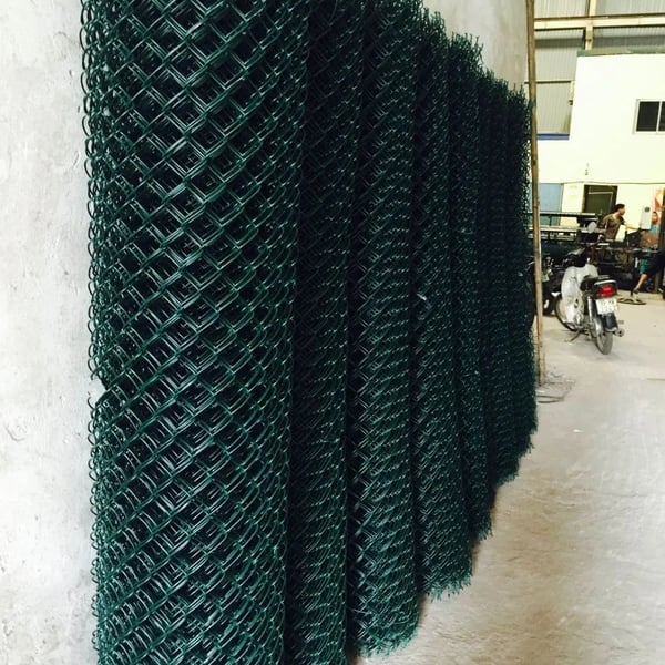 LƯỚI B40 BỌC NHỰA KHỔ 2M