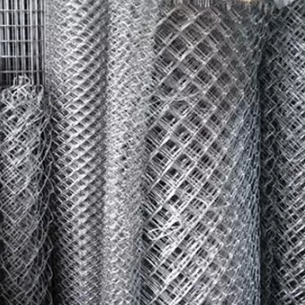 LƯỚI B40 Ô 40X40 MẠ KẼM KHỔ 1M8