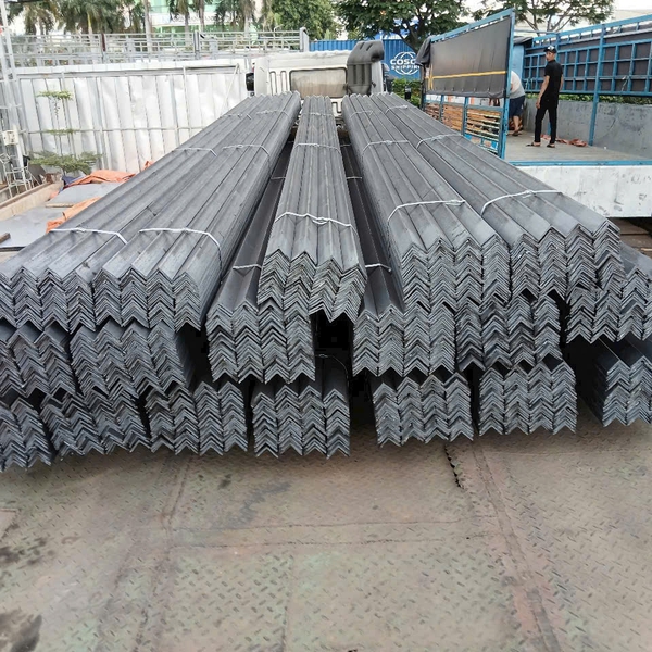 THÉP HÌNH V65