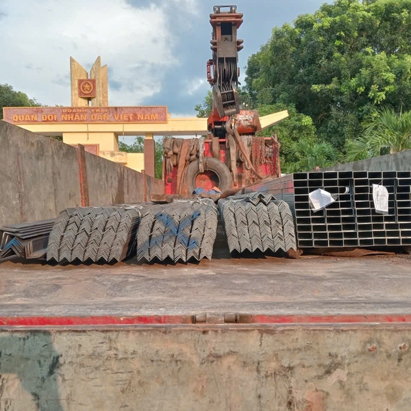 THÉP HÌNH V63 MẠ KẼM