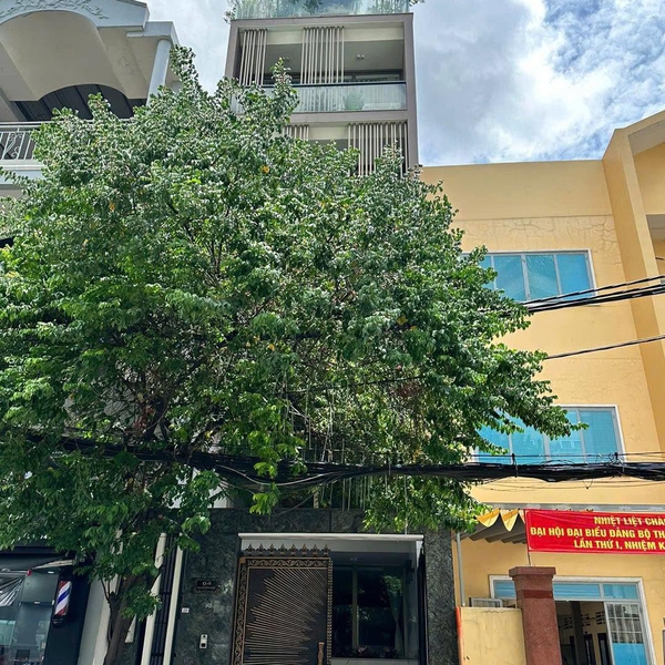 Bán nhà 4 Nguyễn Đình Khơi, P4, Quận Tân Bình
