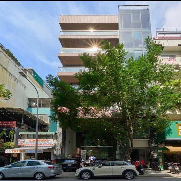 Bán toà nhà mặt tiền 53-55-57 Phó Đức Chính, P. Bến Thành, Quận 1