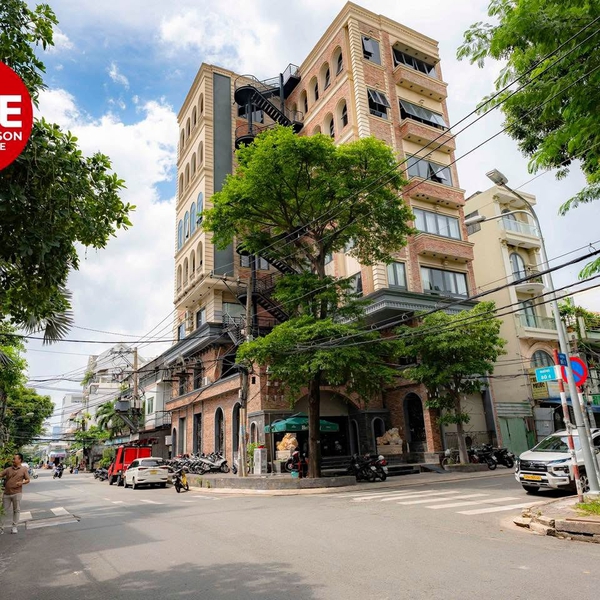 Bán toà nhà 120–122 Đường số 7, Phường Tân Hưng, TP.HCM.