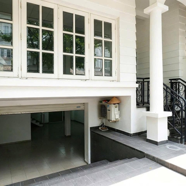 Bán Biệt Thự 6 Đường Đ7, khu Saigon Pearl, Phường Thạnh Mỹ Tây, TP.HCM.