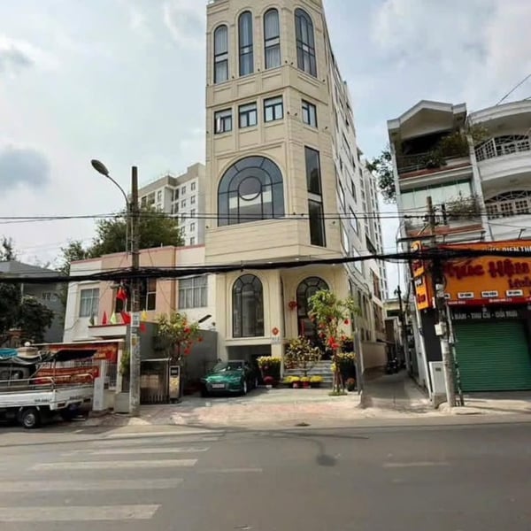 Bán Tòa Nhà 473 Lê Quang Định, Phường Hạnh Thông, TP.HCM