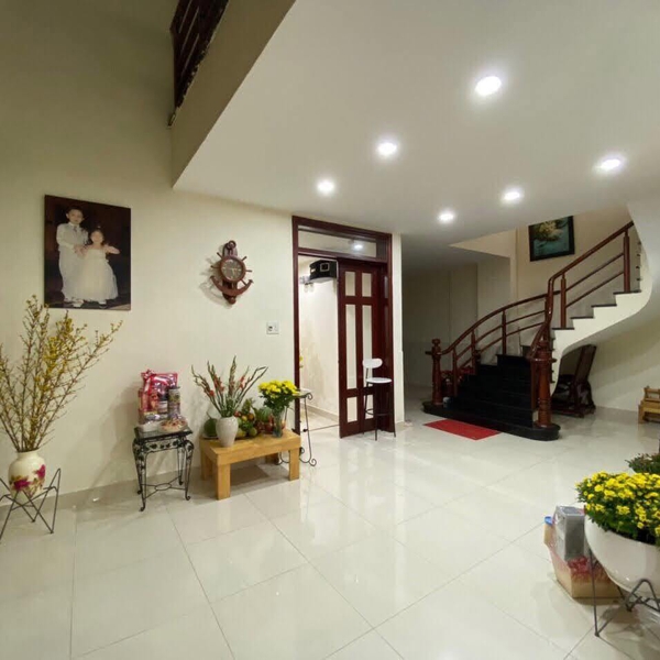 Bán biệt thự 80/37 đường Đặng Văn Ngữ, P.10, Quận Phú Nhuận