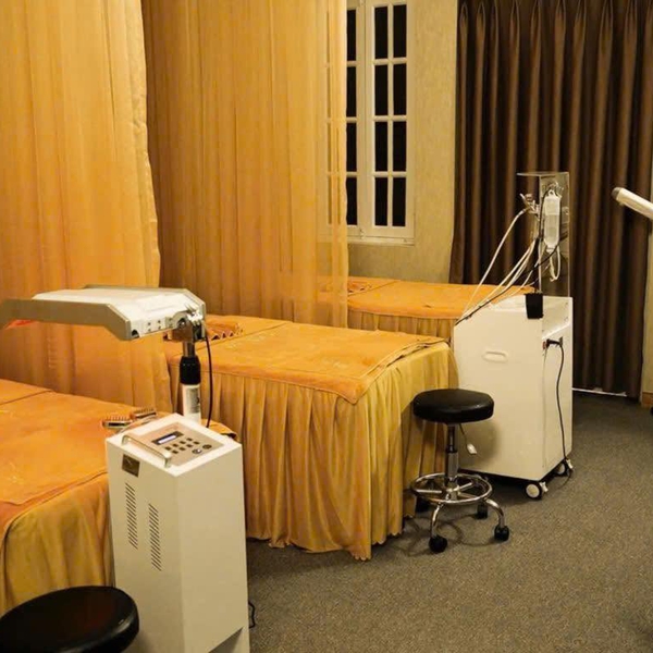 Bán nhà mặt tiền 18Bis Đặng Tất, P. Tân Định, Quận 1