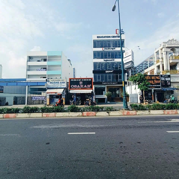 Bán toà nhà 691 - 693 Lê Văn Việt, Phường Tăn Nhơn Phú, TP. Thủ Đức