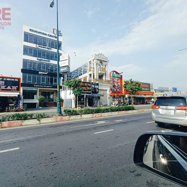 Bán toà nhà 691 - 693 Lê Văn Việt, Phường Tăn Nhơn Phú, TP. Thủ Đức